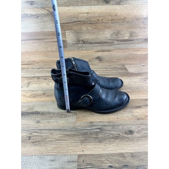 Born Black Leather Zip Ankle Boots Women's Size 6.5 Style D04100 - Picture 8 of 8
